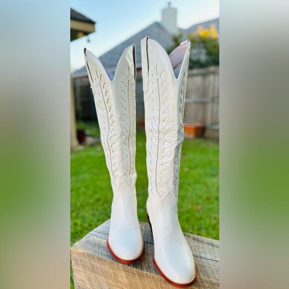 Dreamcia Women’s Wide Calf Cowboy Boots|Ivory Embroidery Design|Faux Leather|9.5 - Picture 1 of 16